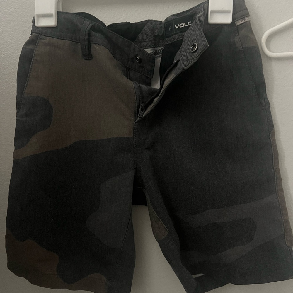 Volcom Boys Camo Cargo Shorts in Black and Olive Drab